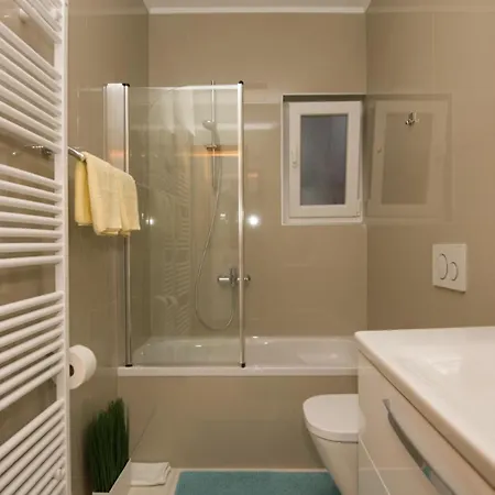 فيلة Mandina - By Guide